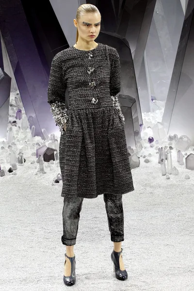 Look 53